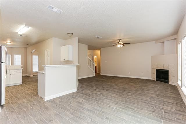 Foto del edificio - 1954 Pin Oak Ln