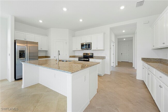 Building Photo - 14640 Palamos Cir