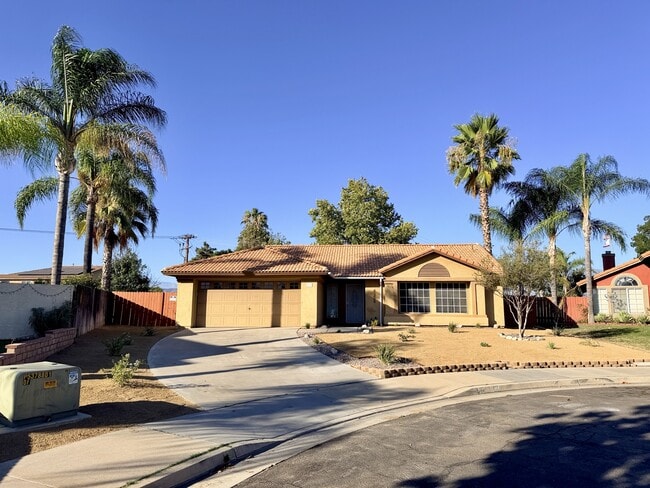 Building Photo - 4238 Brookside Dr