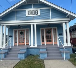 Building Photo - 8537 Forshey St