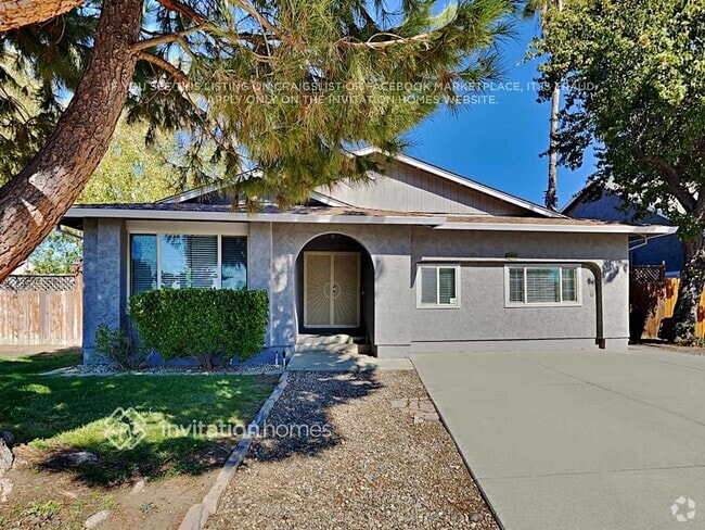 Building Photo - 1101 Woodridge Dr