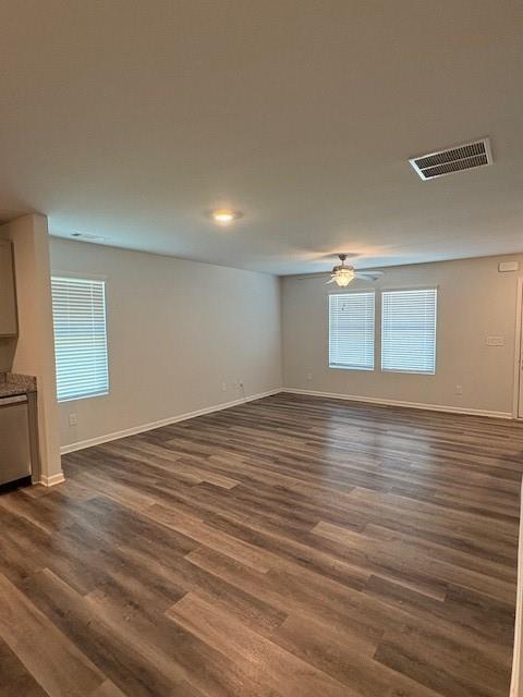 Foto del edificio - 285 Pebble Ridge Dr