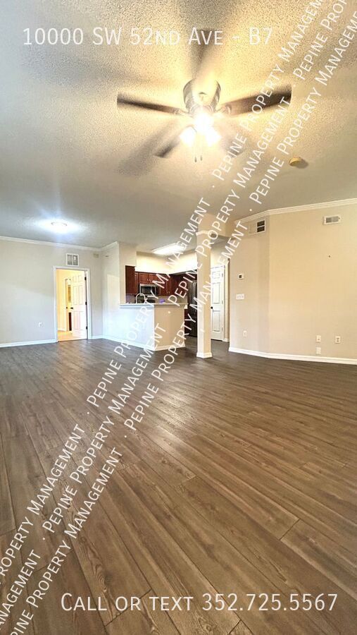 Foto del edificio - 10000 SW 52nd Ave