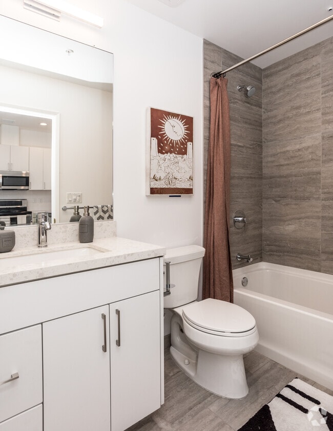 Studio - 628 SF - Crosby