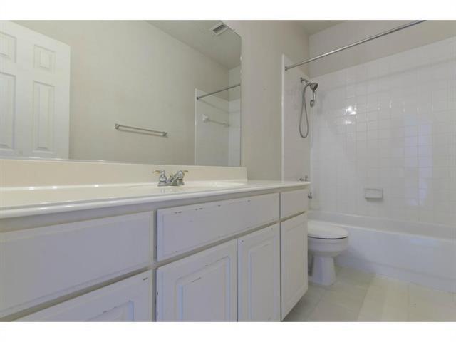 Foto del edificio - 8316 Fountain Springs Dr