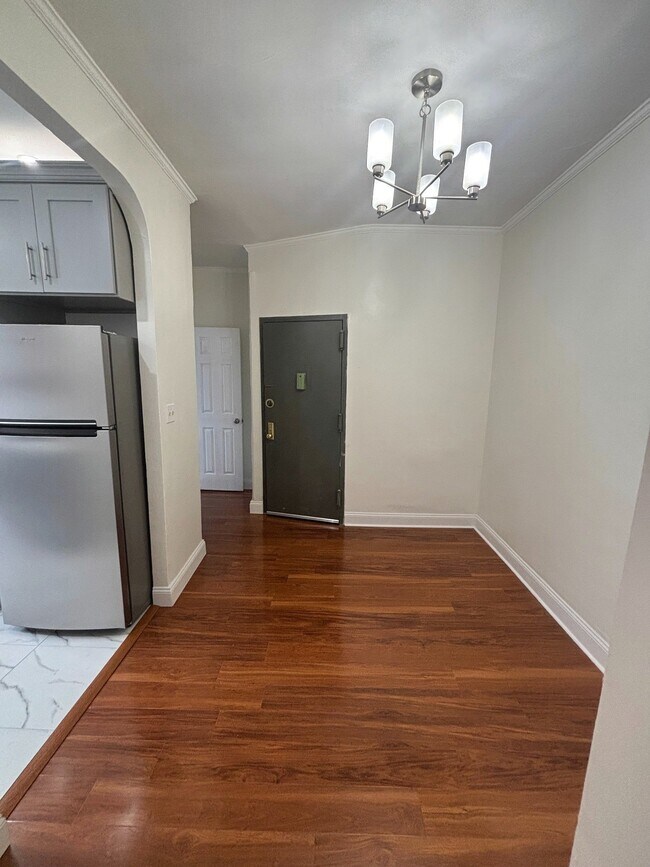 Foto del edificio - 309 E 91st St