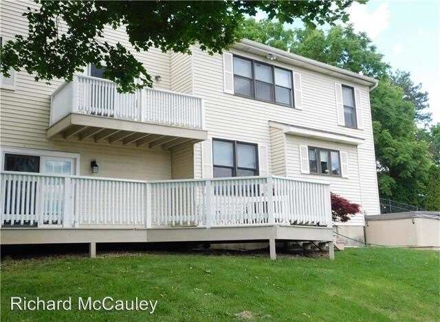 Building Photo - 4 br, 2.5 bath House - 4050 Walbert Ave