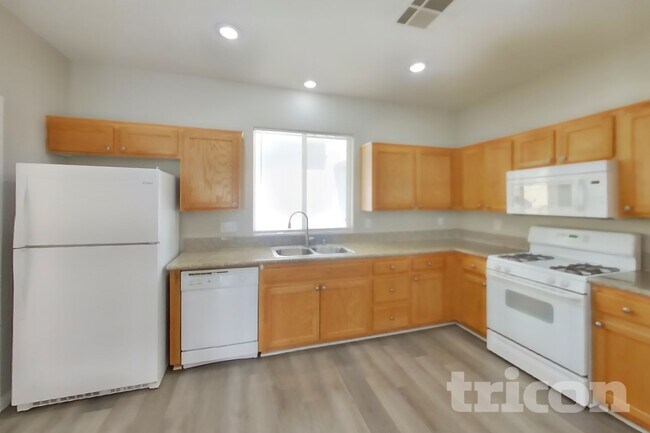 Foto del edificio - 9517 Summer Furnace St