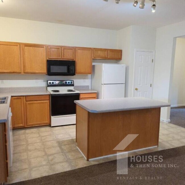Foto del edificio - 304 Canewood Pl