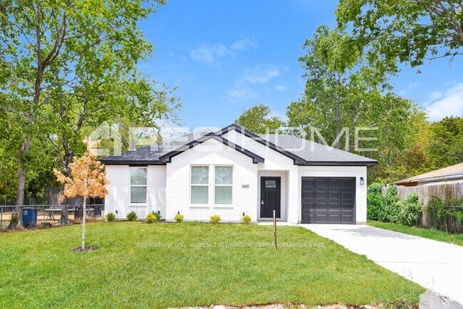 Building Photo - 9557 Rylie Crest Drive