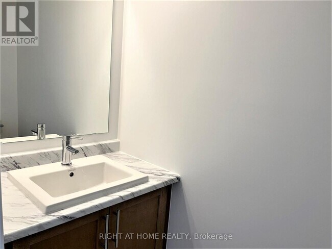 Photo du bâtiment - 2061 Allegrini Ter