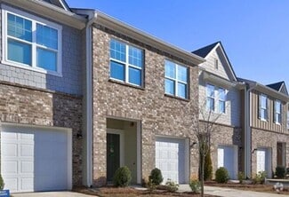 Building Photo - 534 Magnolia Cir
