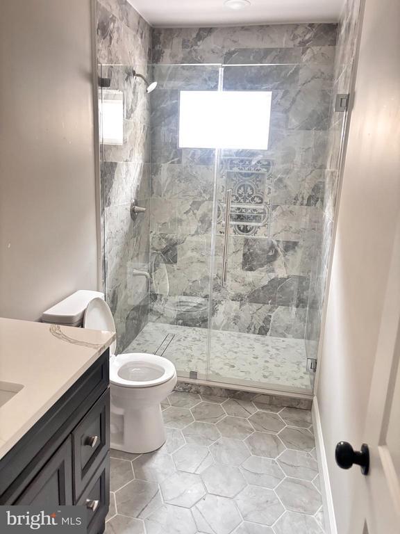Foto del edificio - 2449 N 54th St