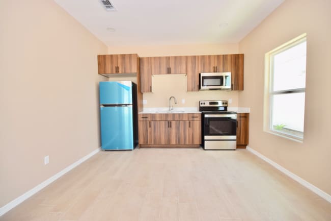 Foto del edificio - 2911 W Kenwood St