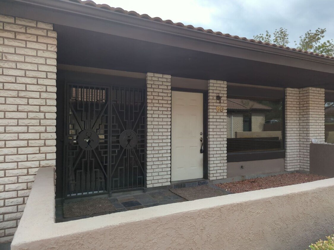 Primary Photo - Centrally Located 1 Bedroom + Loft Townhom...