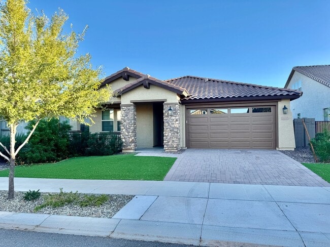 Foto del edificio - 3 Bedroom / 3 Bath Single Level Home! Newe...
