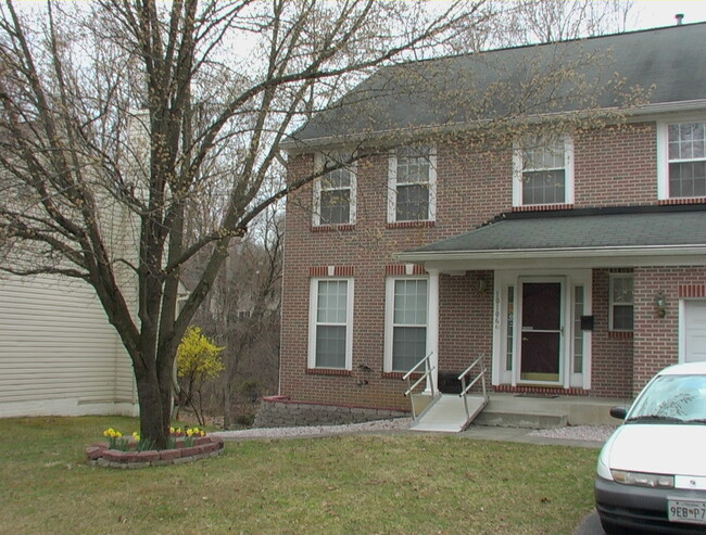 Building Photo - 10106 Winterbrook Ln