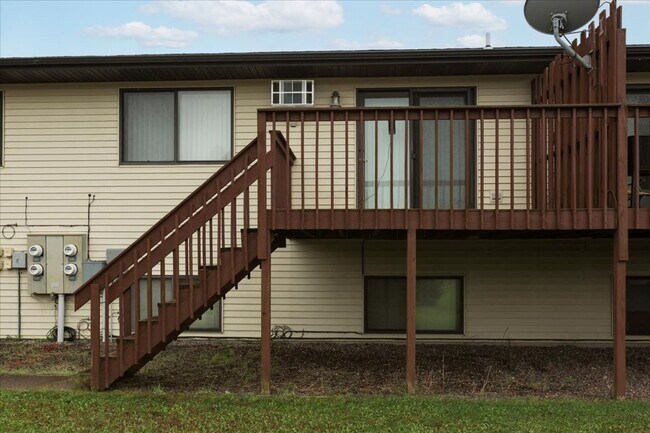 Foto del edificio - 2911 Edgewood Dr