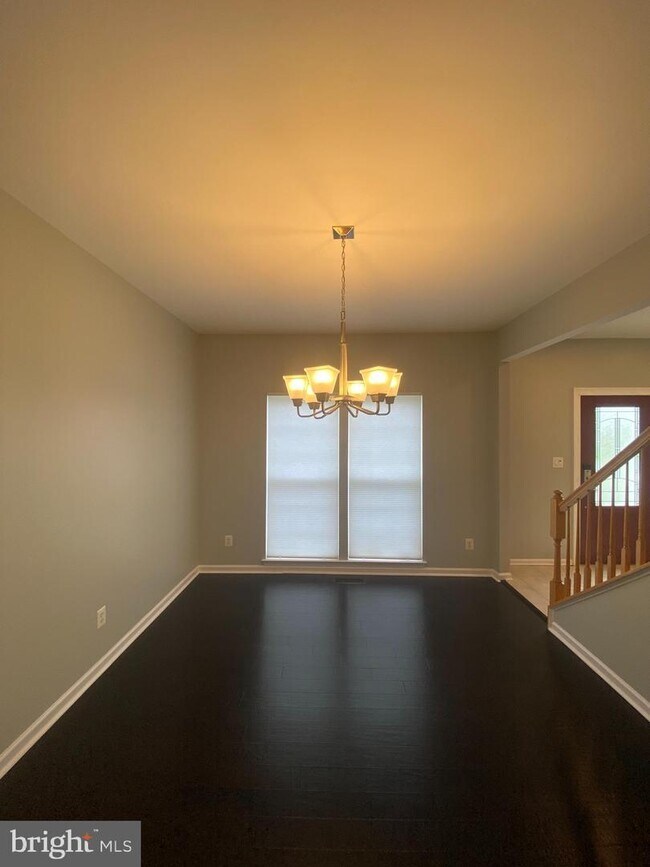 Building Photo - 12502 Royal Crown Dr