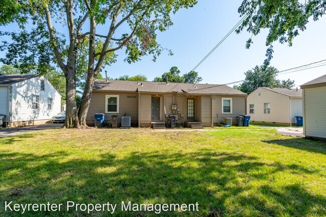 Foto del edificio - 2 br, 1 bath House - 935 E 37th Pl