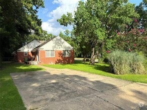 Building Photo - 3393 Le Bron Rd