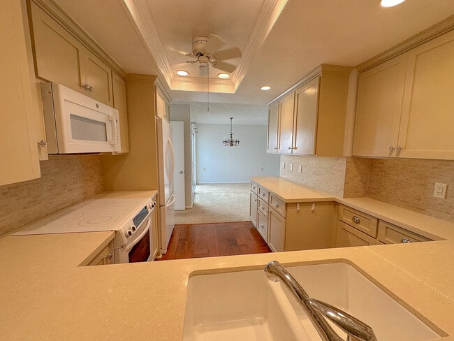 Building Photo - 2161 Via Mariposa E