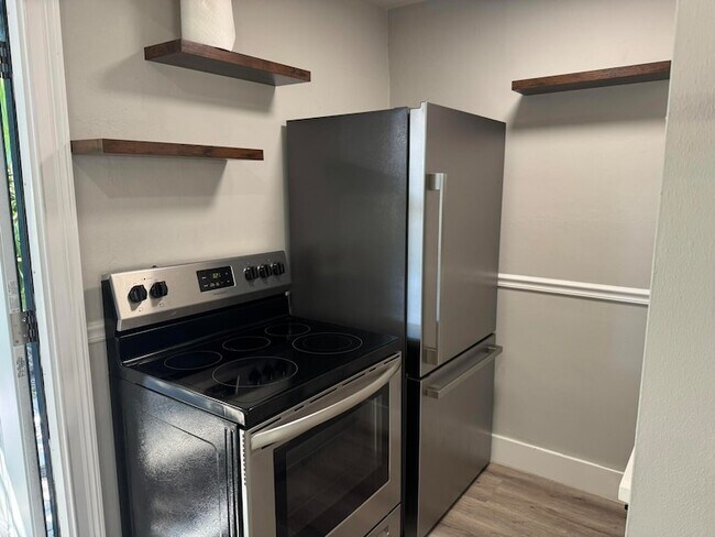 Foto del edificio - 920 N L St