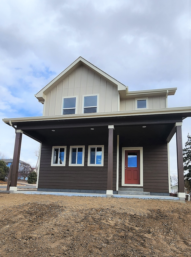 Back of House/Patio - 1130 Swope Ave