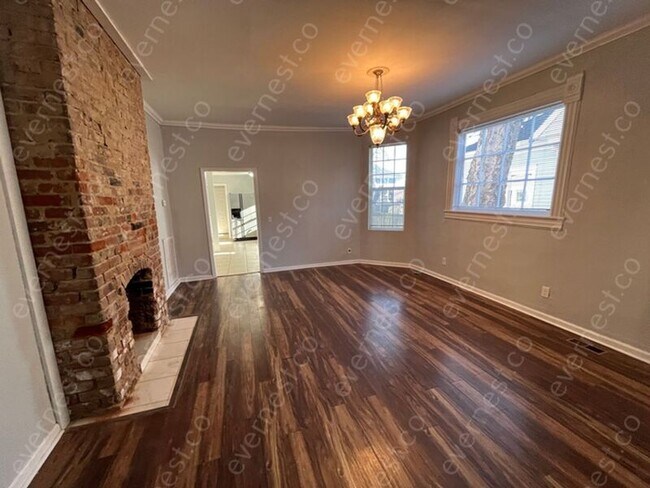 Building Photo - 1605 Kirby Ave