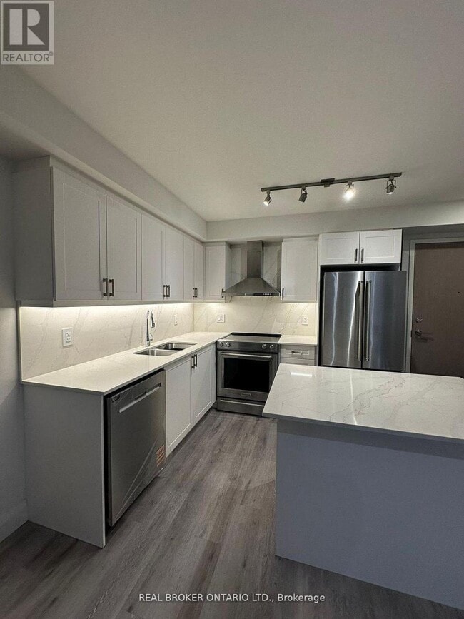 Building Photo - 58 Lakeside Ter