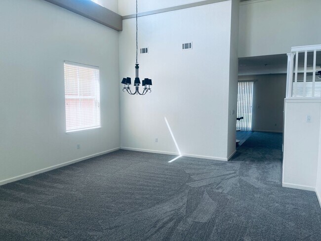 Foto del edificio - Turn Key Rental 4Bed / 2.5 Bath available ...