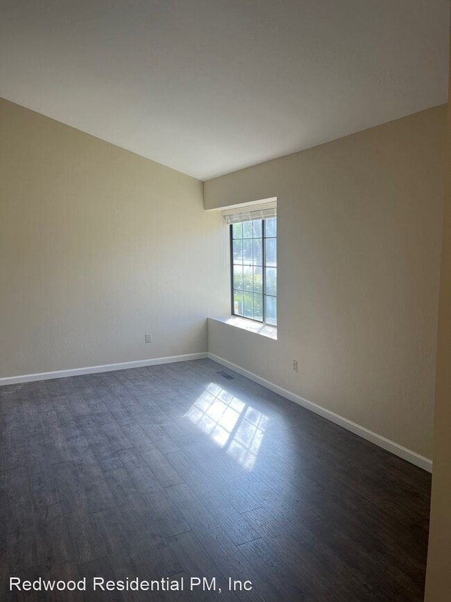 Building Photo - 2 br, 2 bath House - 1220 North Street