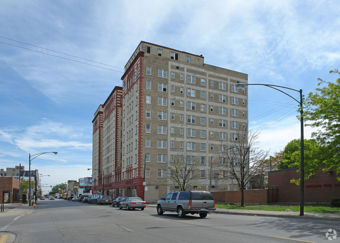 Building Photo - Guyon Apartments