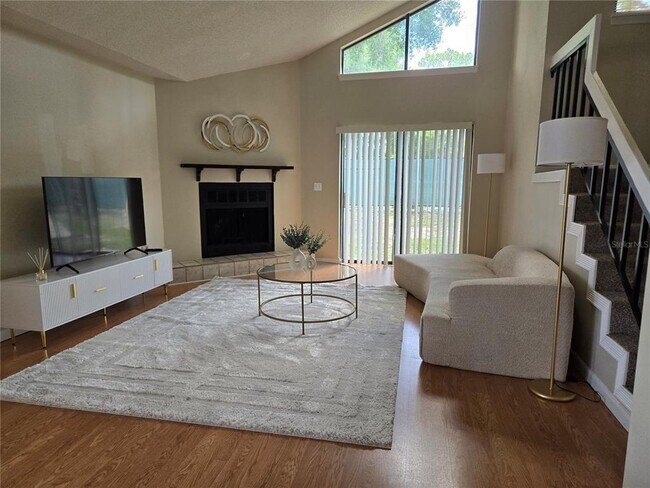 Foto del edificio - 422 S Netherwood Cres