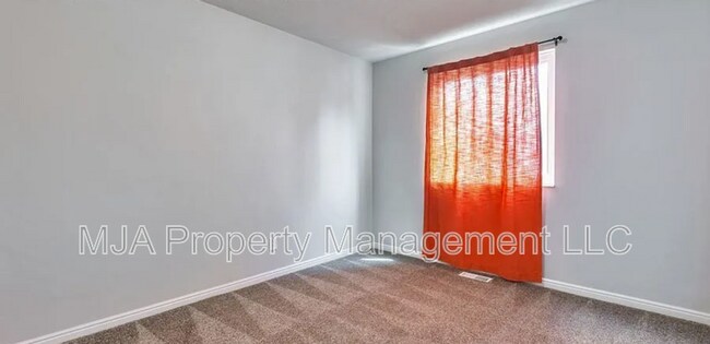 Foto del edificio - 5674 Magic Isle Ln