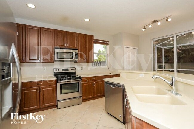 Foto del edificio - 16436 SW 67th Terrace