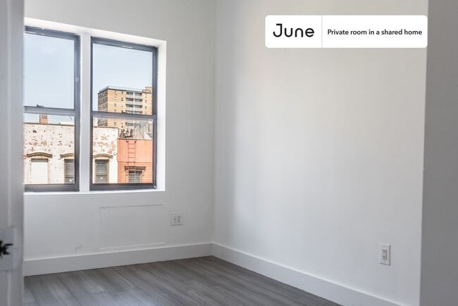 Building Photo - Room in Shared 2 bed/1 bath home