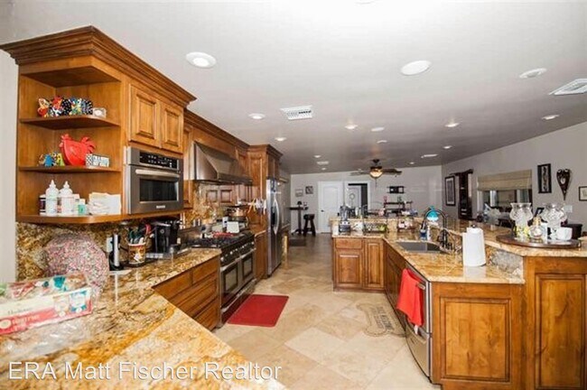 Building Photo - 4 br, 3 bath House - 3099 S Arizona Avenue