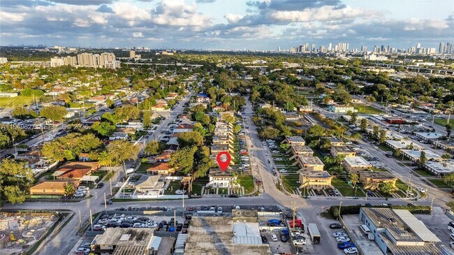 Building Photo - 4801 NW 33rd Ave