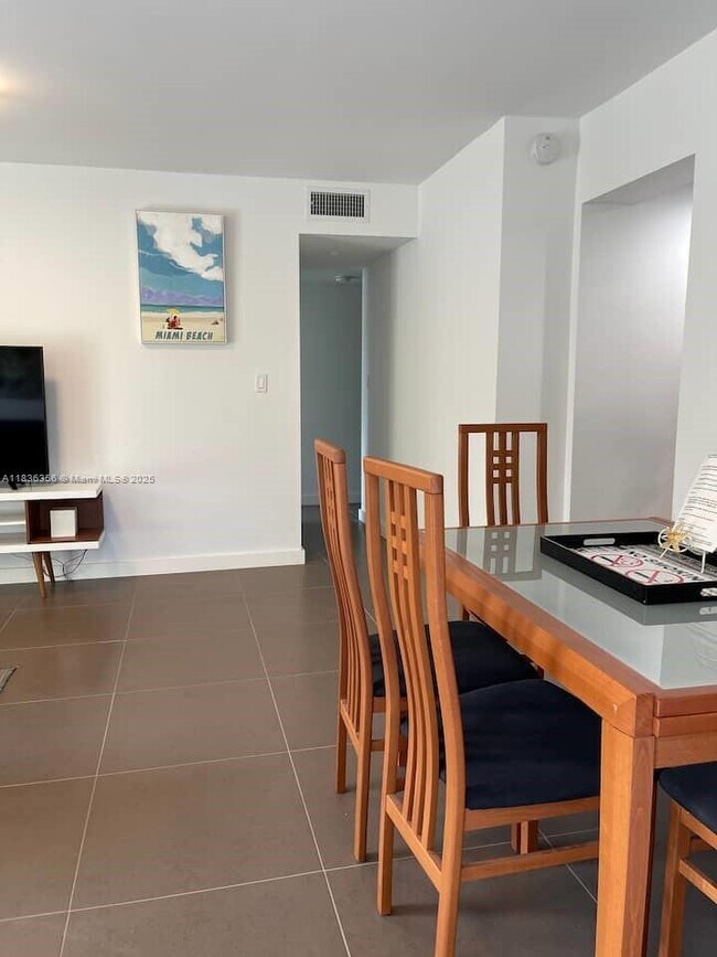 Foto del edificio - 427 SW 7th St