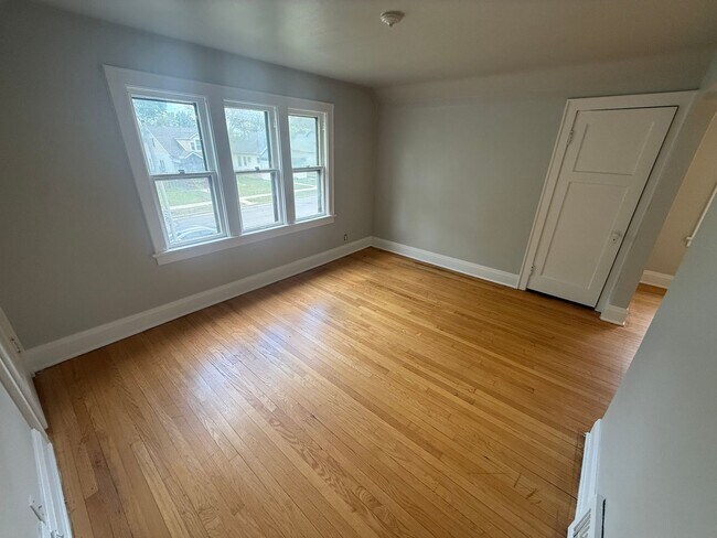 Foto del edificio - 2639 N 55th St