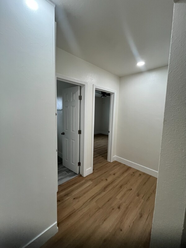 Foto del edificio - 9826 Cedar St