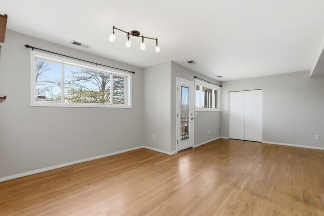 Foto del edificio - 521 Epsom Rd