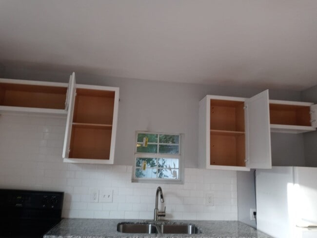 Special I - Special I House