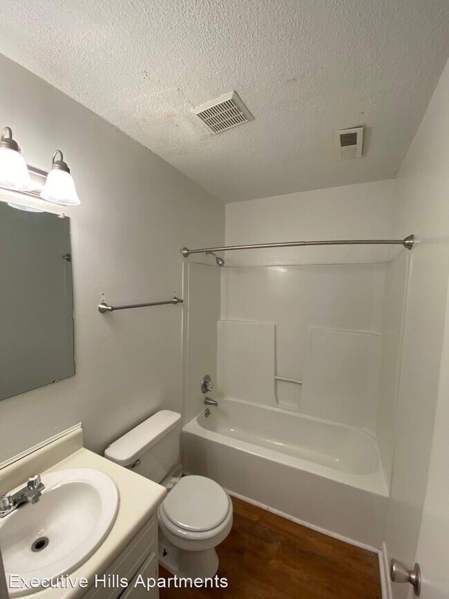 Foto del edificio - 4518 Bonnell Dr NW