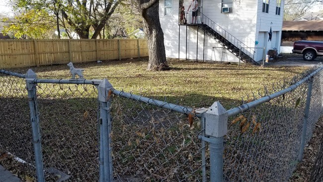 Foto del edificio - 400 W 17th St