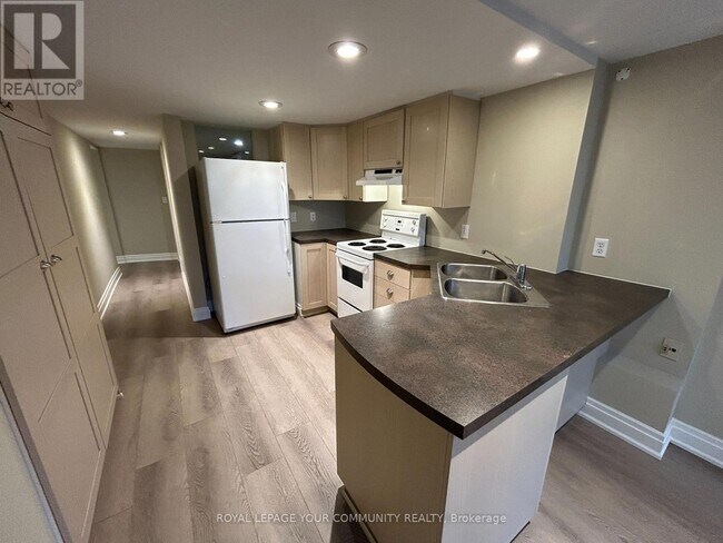 Photo du bâtiment - 2 Rougecrest Dr