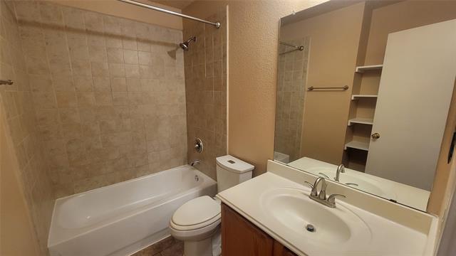 Building Photo - 906 Post Oak Trail