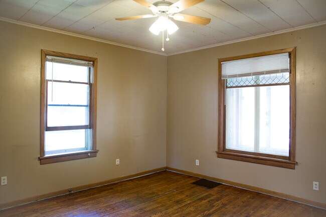 Foto del edificio - 608 8th St SE