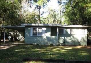 Building Photo - 1642 Sharkey St